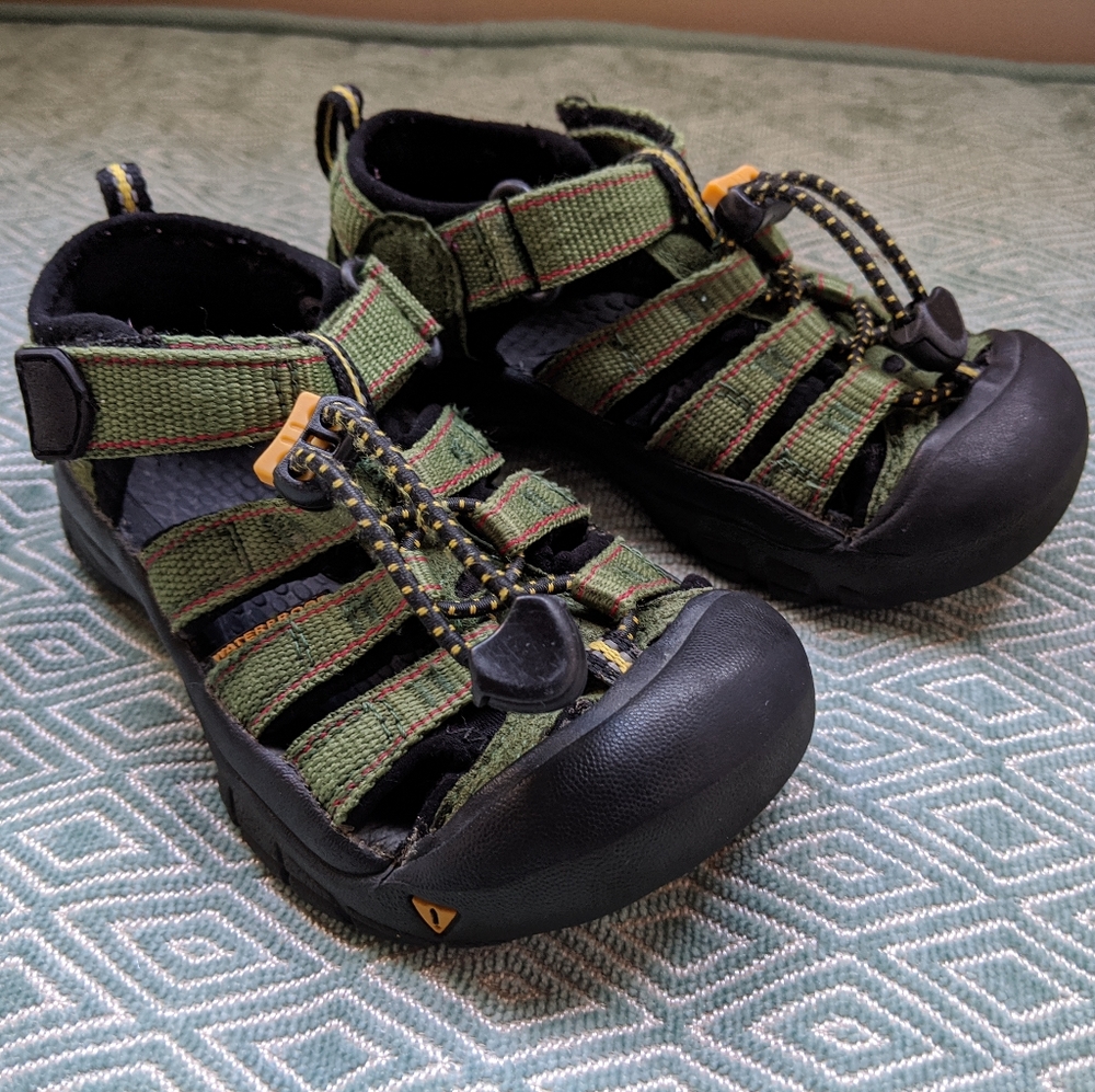 Keen Toddler Newport H2 Sandals in Camo Green